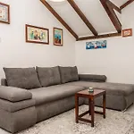 House Nika Tatil Evi
